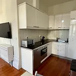 Pombeiro Апарт-отель Порту
