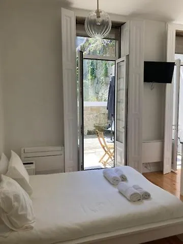 Pombeiro Апарт-отель Порту