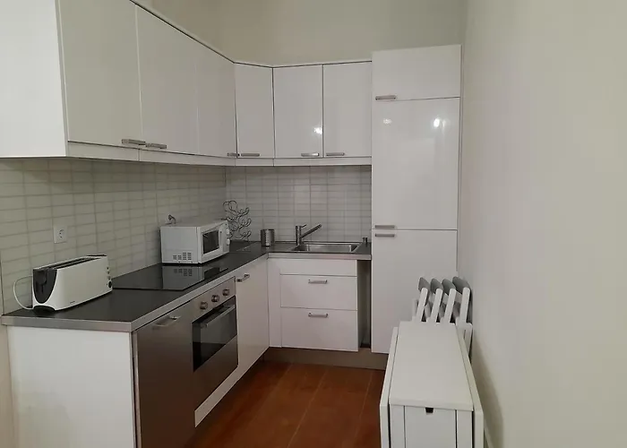 Pombeiro Lägenhetshotell 3*